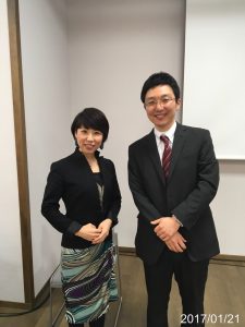 講師の前野彩さんとの記念写真